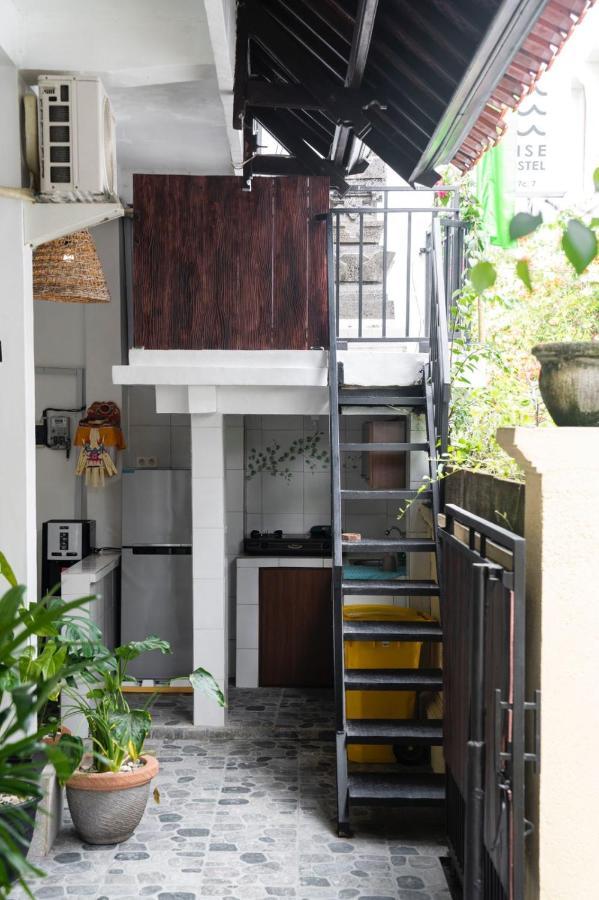 Sunrise Surf Guest House Canggu  Exterior photo